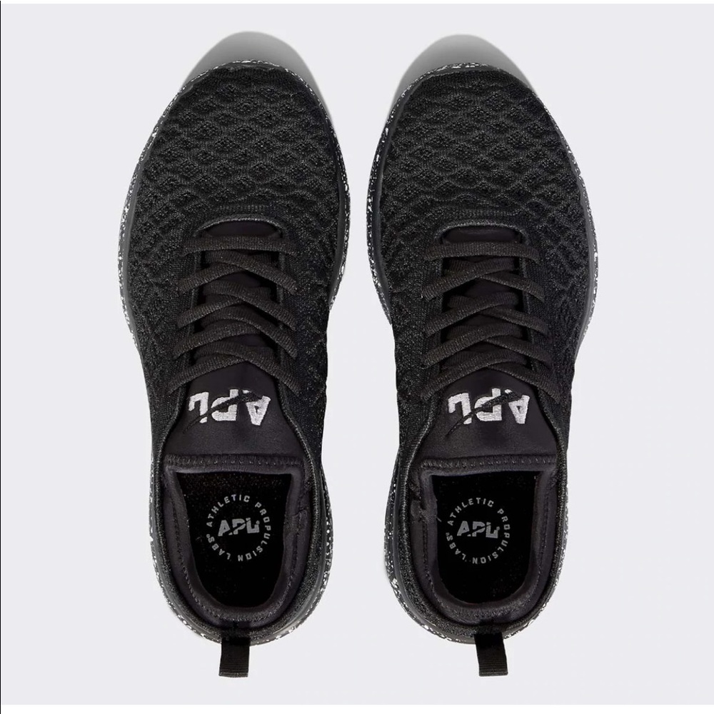 APL Techloom Phantom Cement Black Size 8 $185